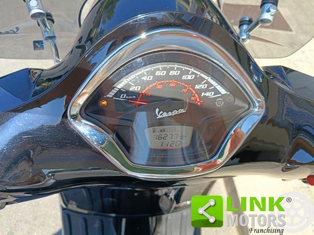 PIAGGIO Vespa GTS 300 Super ABS