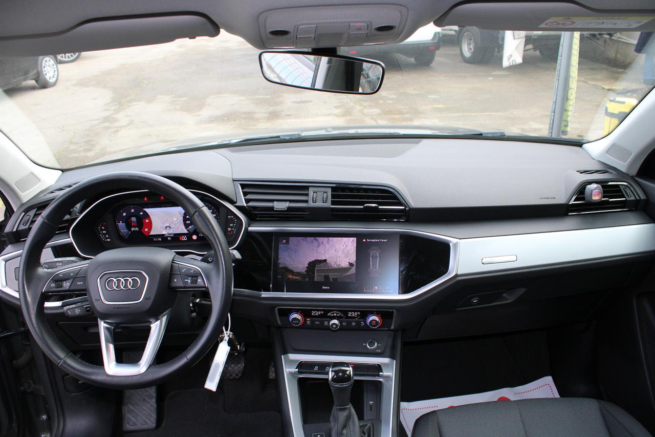 Audi Q3 35 TDI S tronic Business