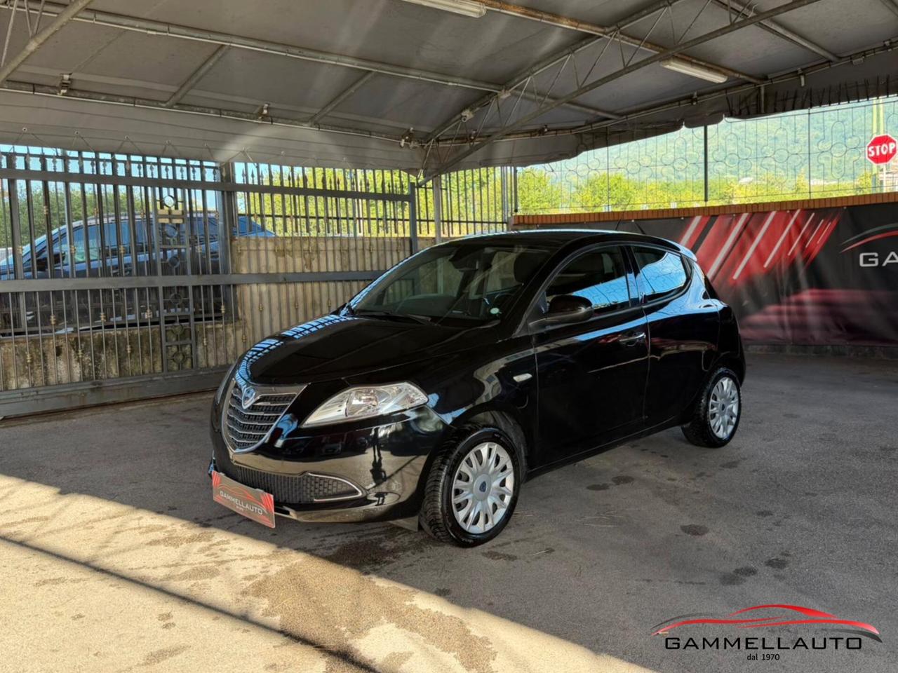 Lancia Ypsilon 1.2 Silver 69CV