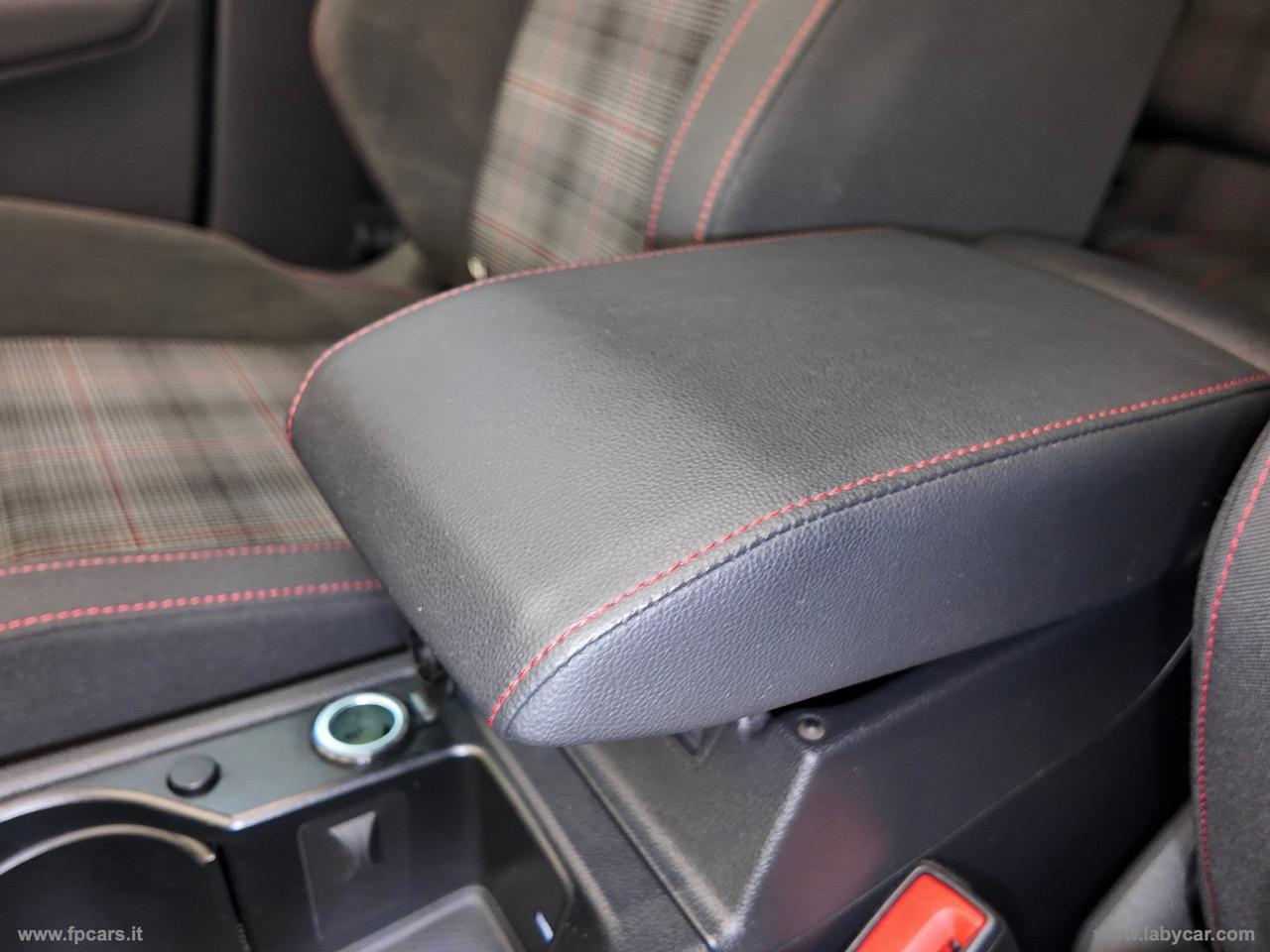 VOLKSWAGEN Golf 2.0 TSI GTI DSG TETTO APRIBILE