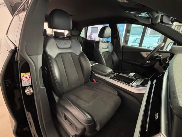 Audi Q8 45 3.0 tdi mhev Quattro Tiptronic S-Line