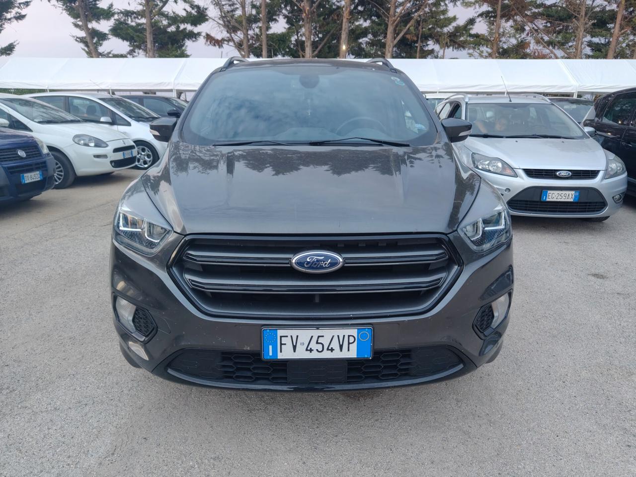 Ford Kuga 1.5 TDCI 120 CV S&S 2WD ST-Line