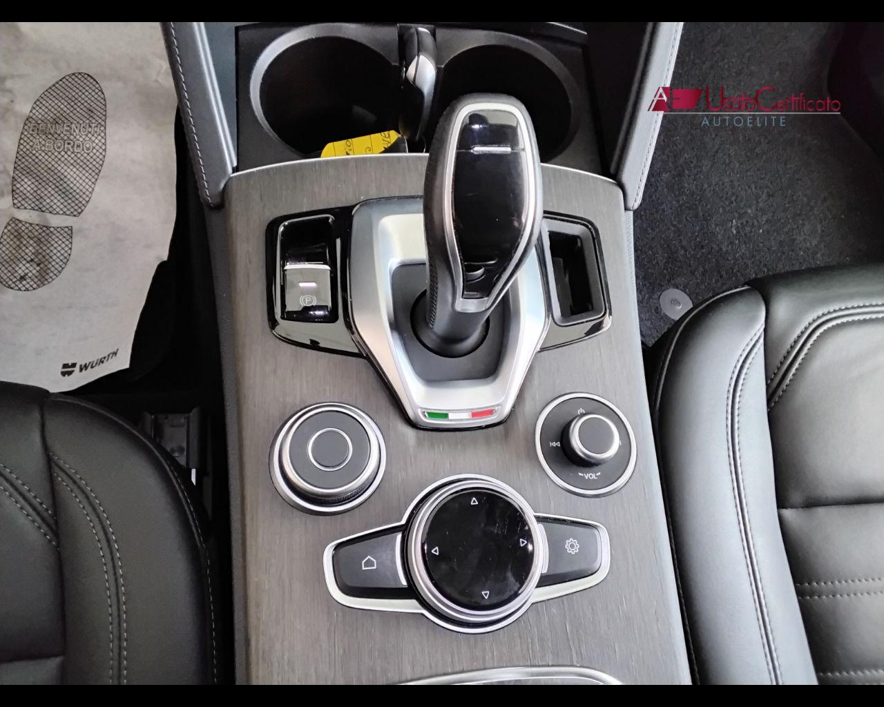 ALFA ROMEO Stelvio 2.2 Turbodiesel 210 CV AT8 Q4 Ti