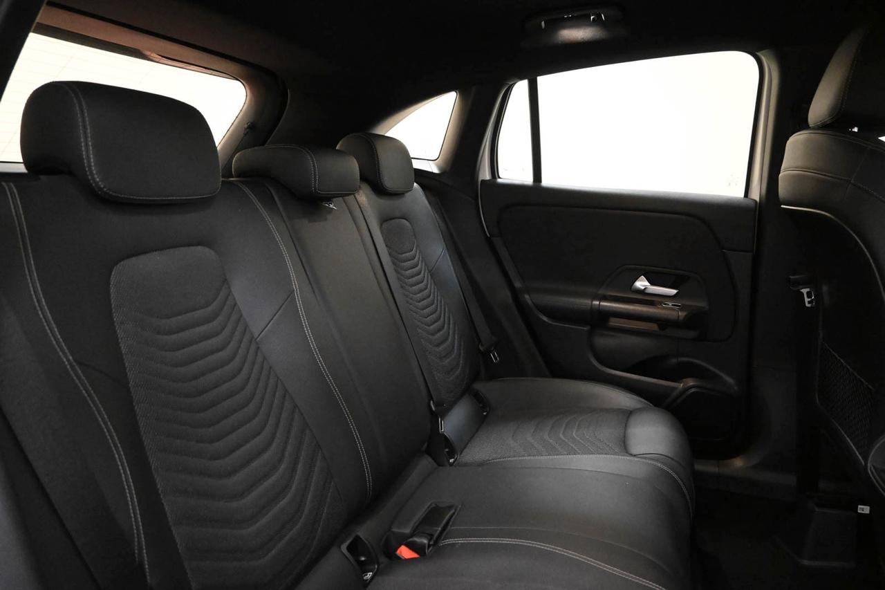 MERCEDES GLA (H247) GLA 250 e EQ-Power...