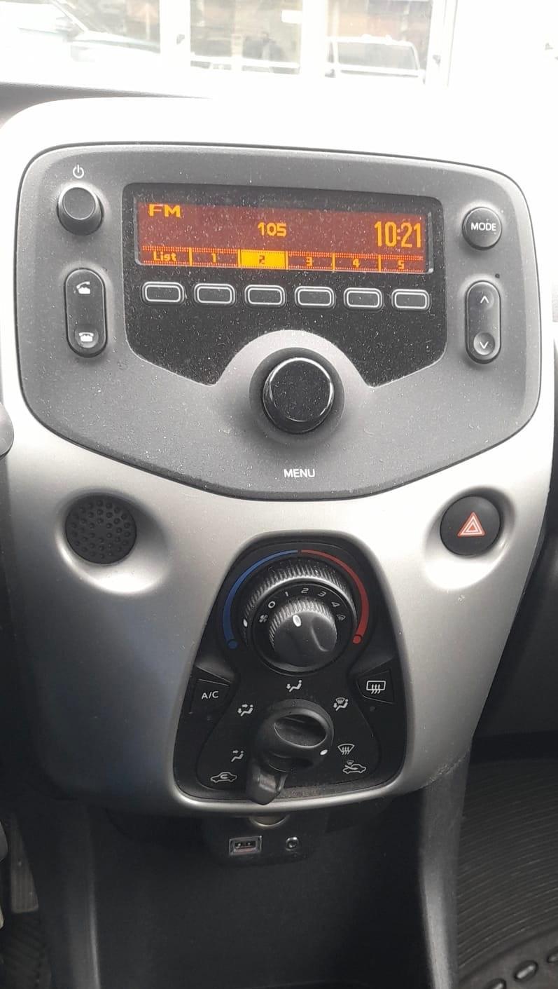 Citroen C1 VTi 68 ETG 5 porte Cambio Automatico