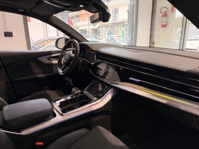 Audi Q8 BLACK LINE 50 TDI quattro 286cv