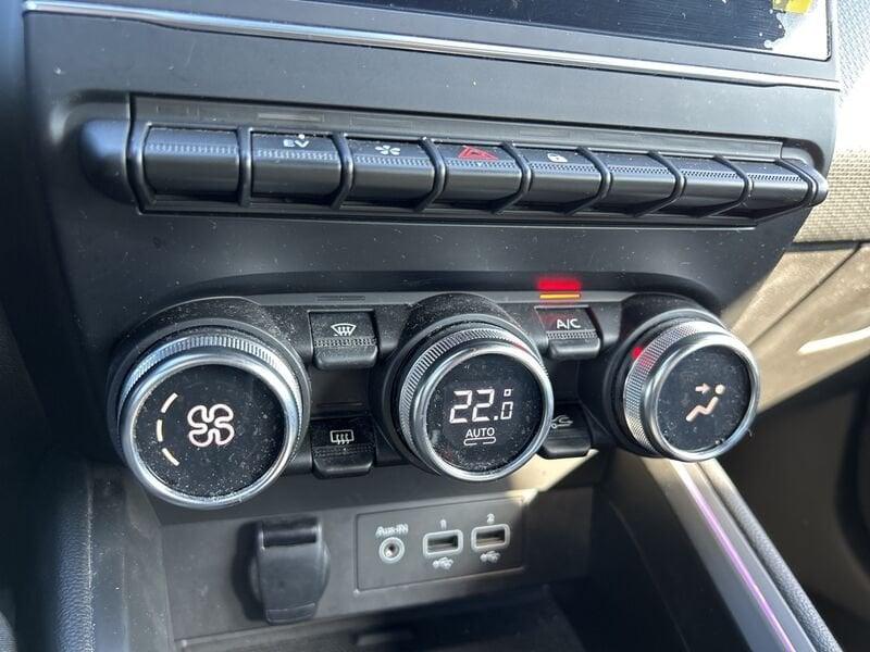 Renault Clio V 2019 1.6 E-Tech hybrid Intens 140cv auto my21