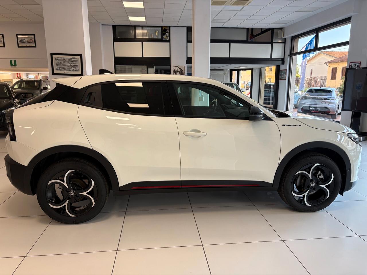 Alfa Romeo Junior 1.2 136 CV Hybrid eDCT6 Speciale