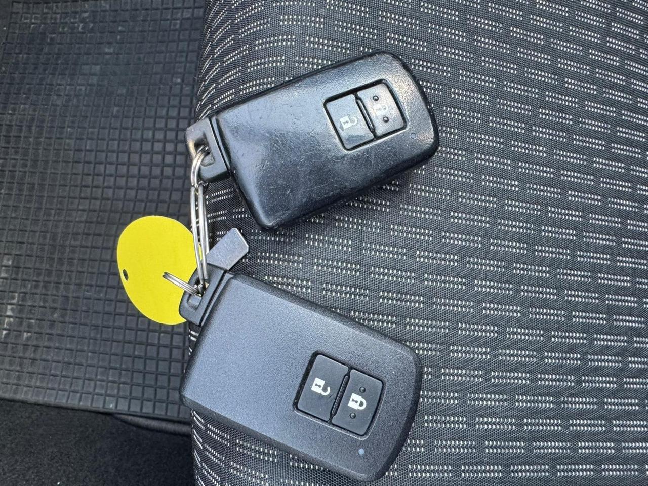 Toyota Auris 1.8 Hybrid. Cambio automatico