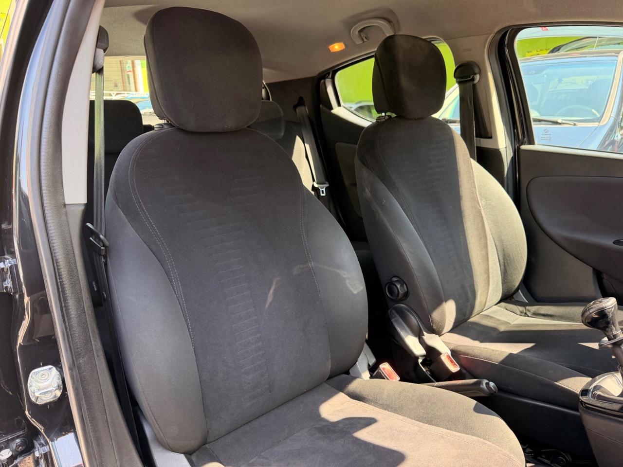 Lancia Ypsilon 1.2 69 CV 5 porte Platinum 130.000 KM
