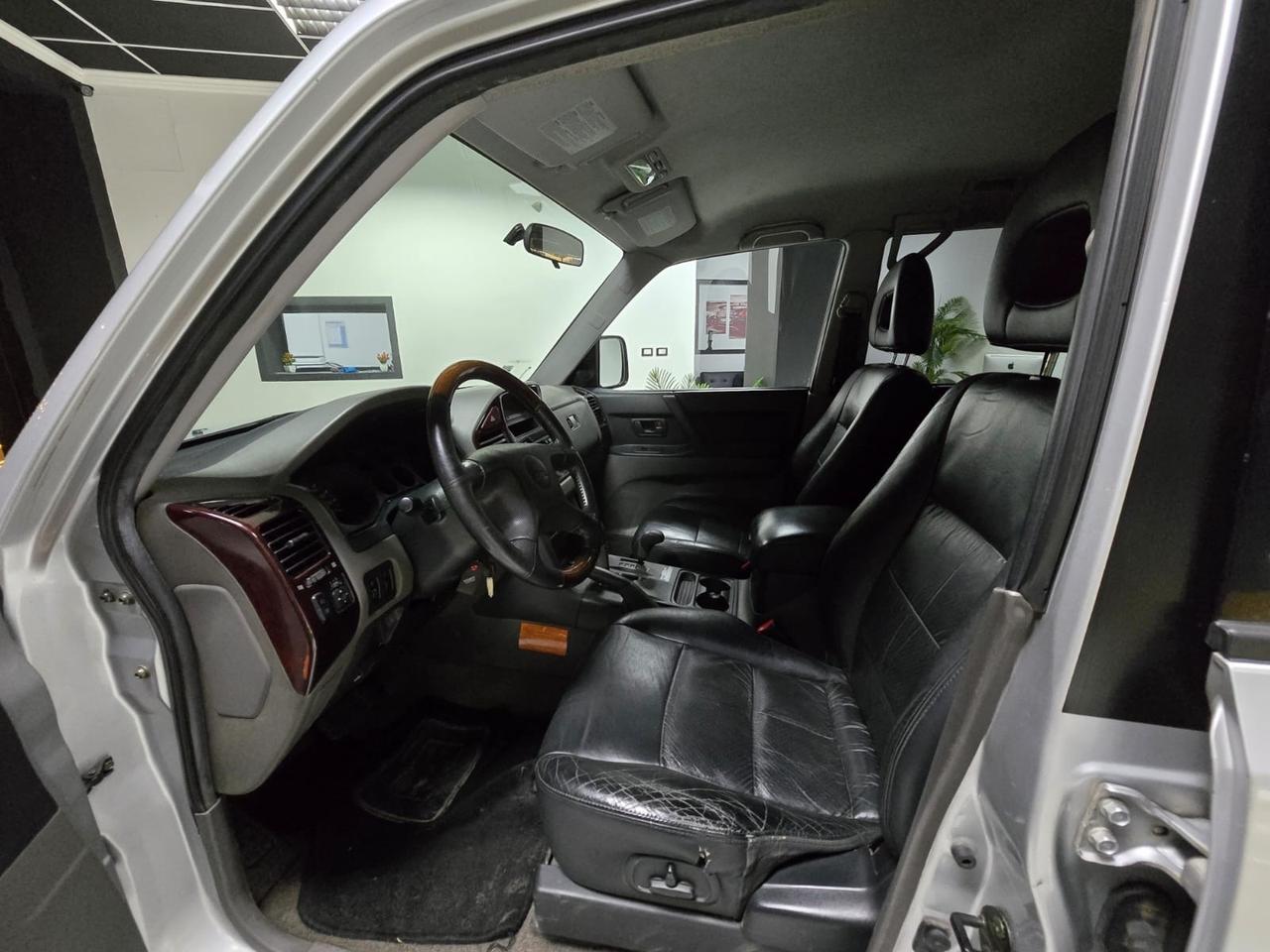 Mitsubishi Pajero 3.2 16V DI-D 5p. GLS1