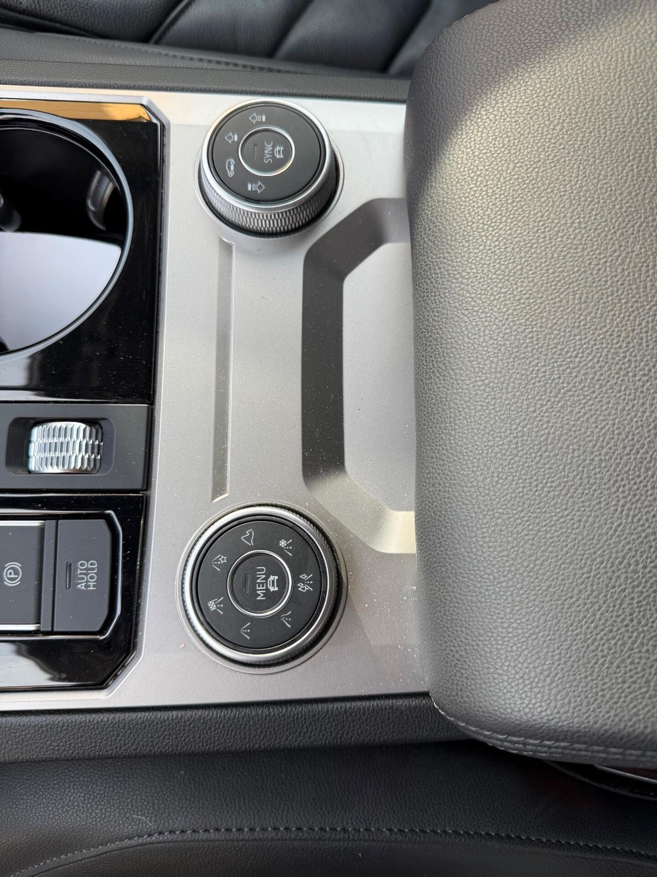 Volkswagen Touareg 3.0 V6 TDI - 4X4 - PELLE - NAV. - 12 MESI DI GAR.