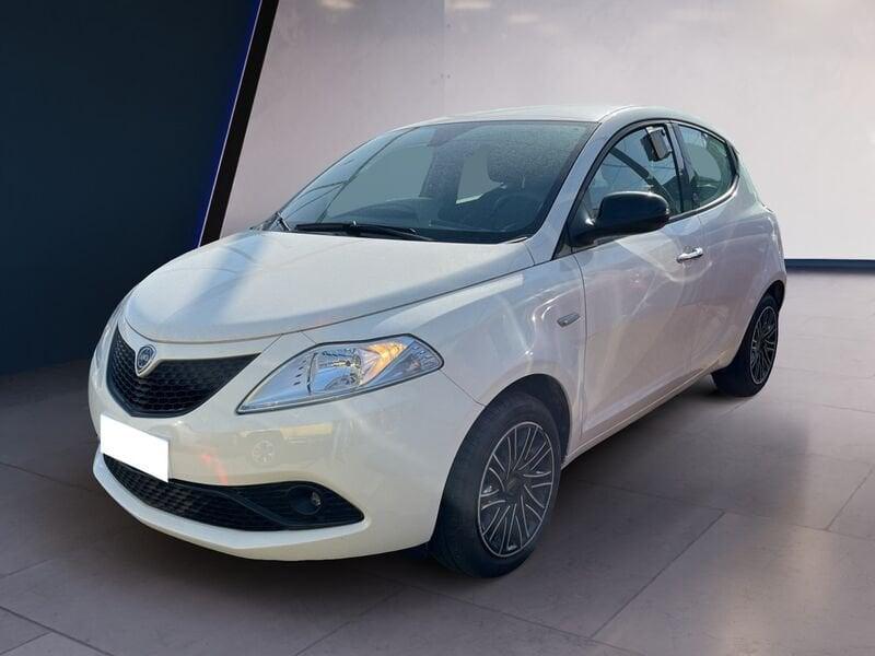 Lancia Ypsilon III 2015 1.0 hybrid Gold s&s 70cv