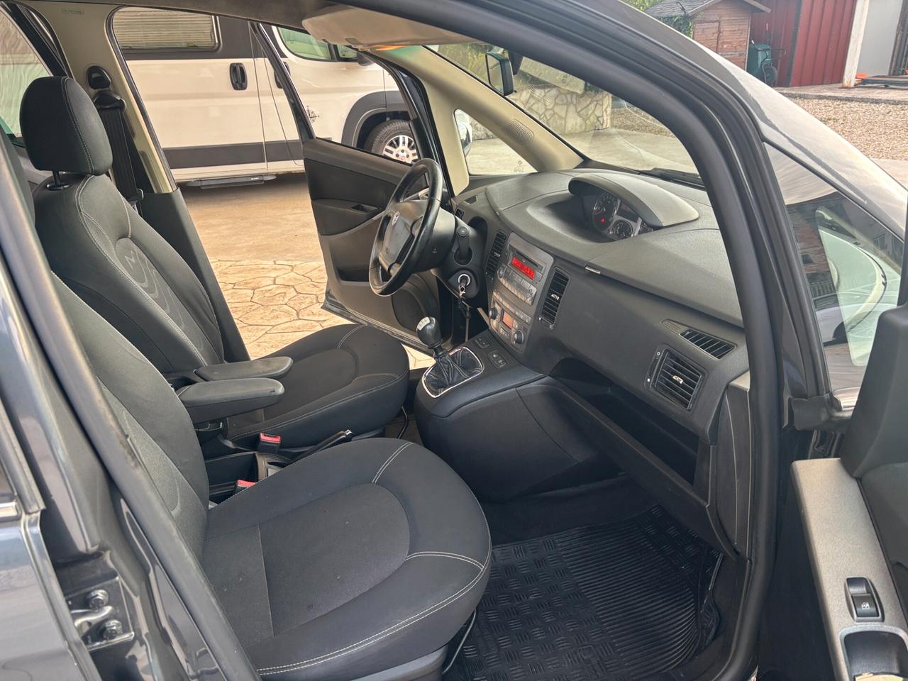 Lancia MUSA 1.6 Mjt 120 CV Gold-2011