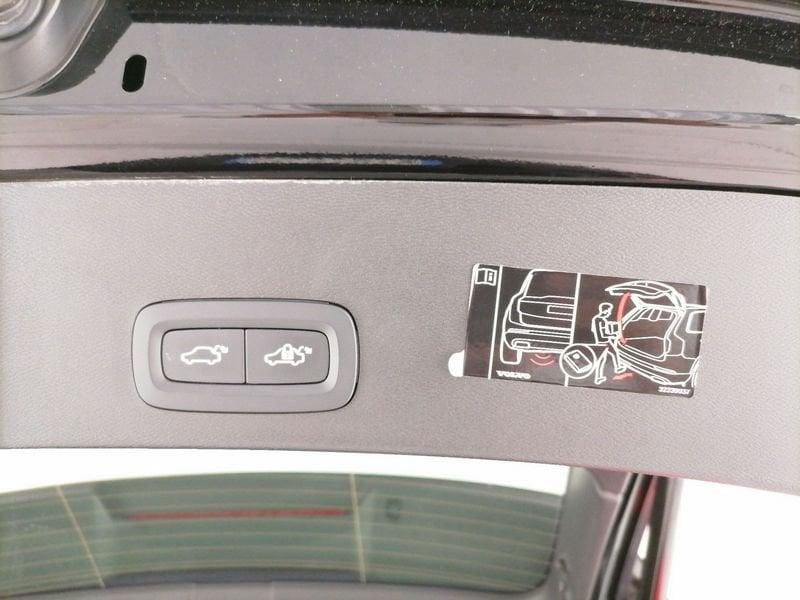 Volvo XC40 1.5 t5 phev R-design auto my21