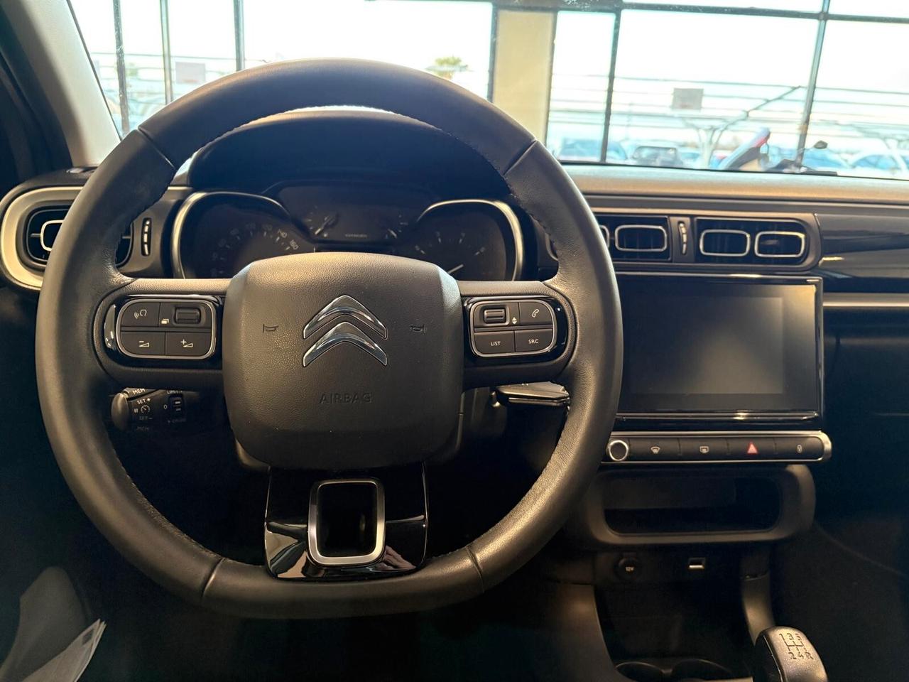 Citroen C3 SHINE PureTech 82 mt 67000 KM