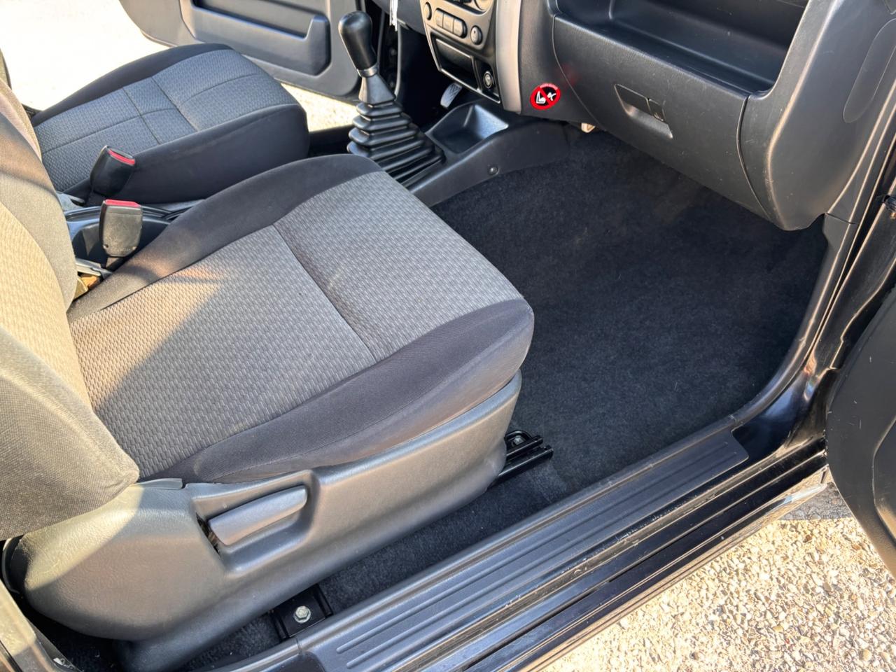 Suzuki Jimny 1.3i 16V cat 4WD JLX