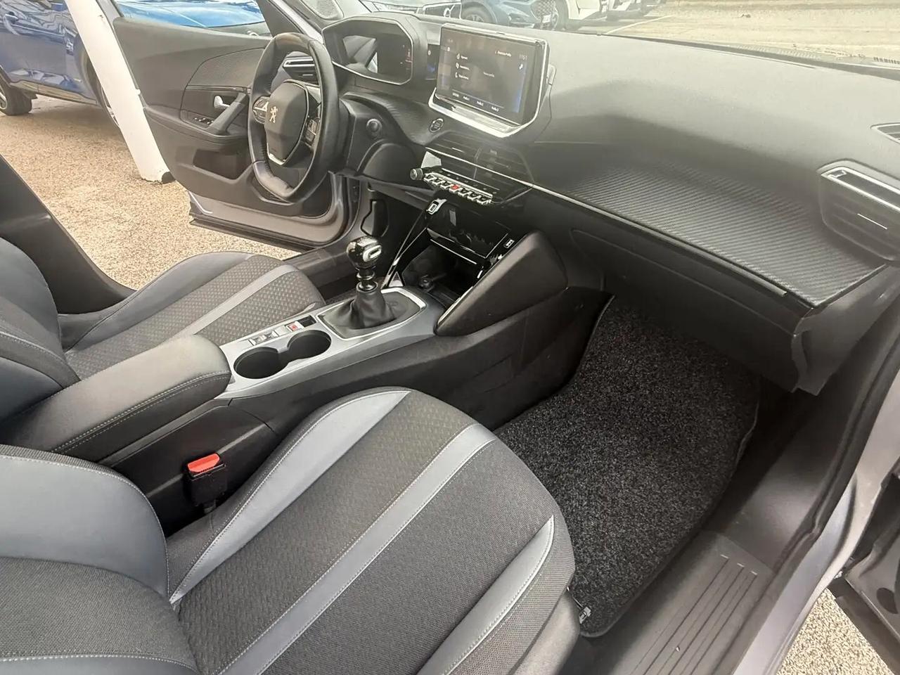 Peugeot 2008 PureTech 100 S&S Allure