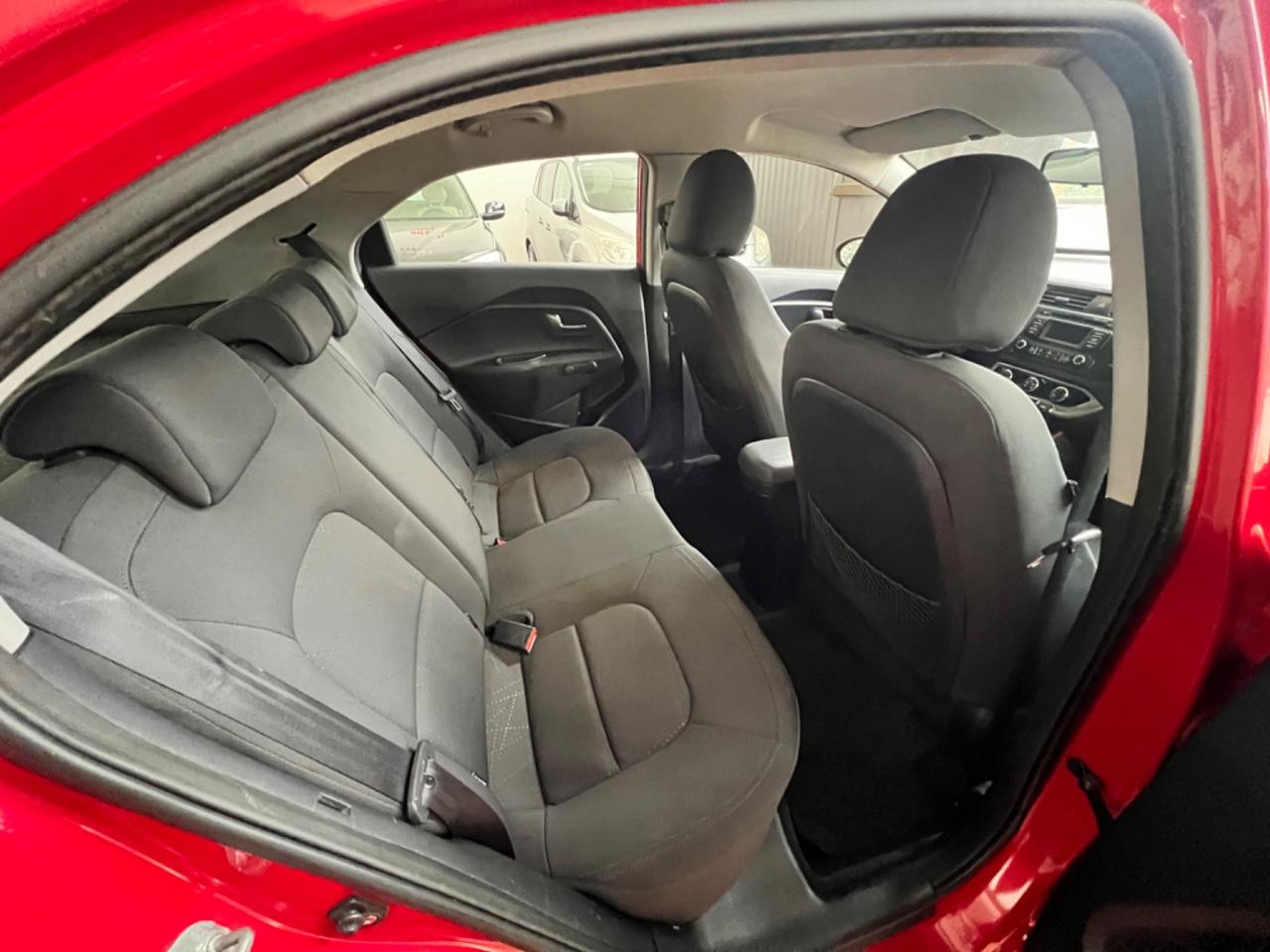 Kia Rio 1.1 CRDi WGT 5p. EX