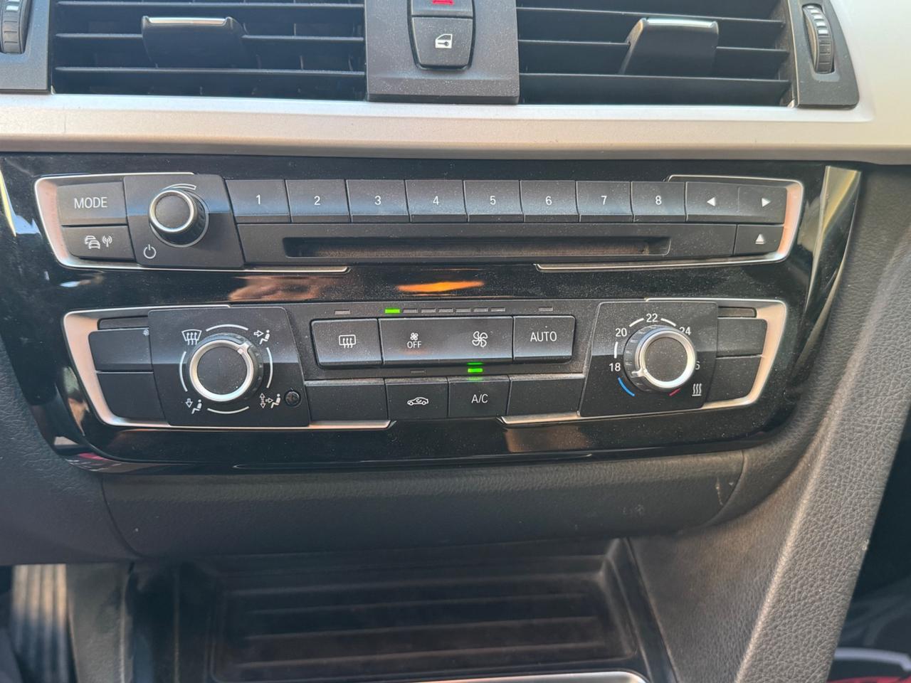 Bmw 320 Touring Luxury led nav