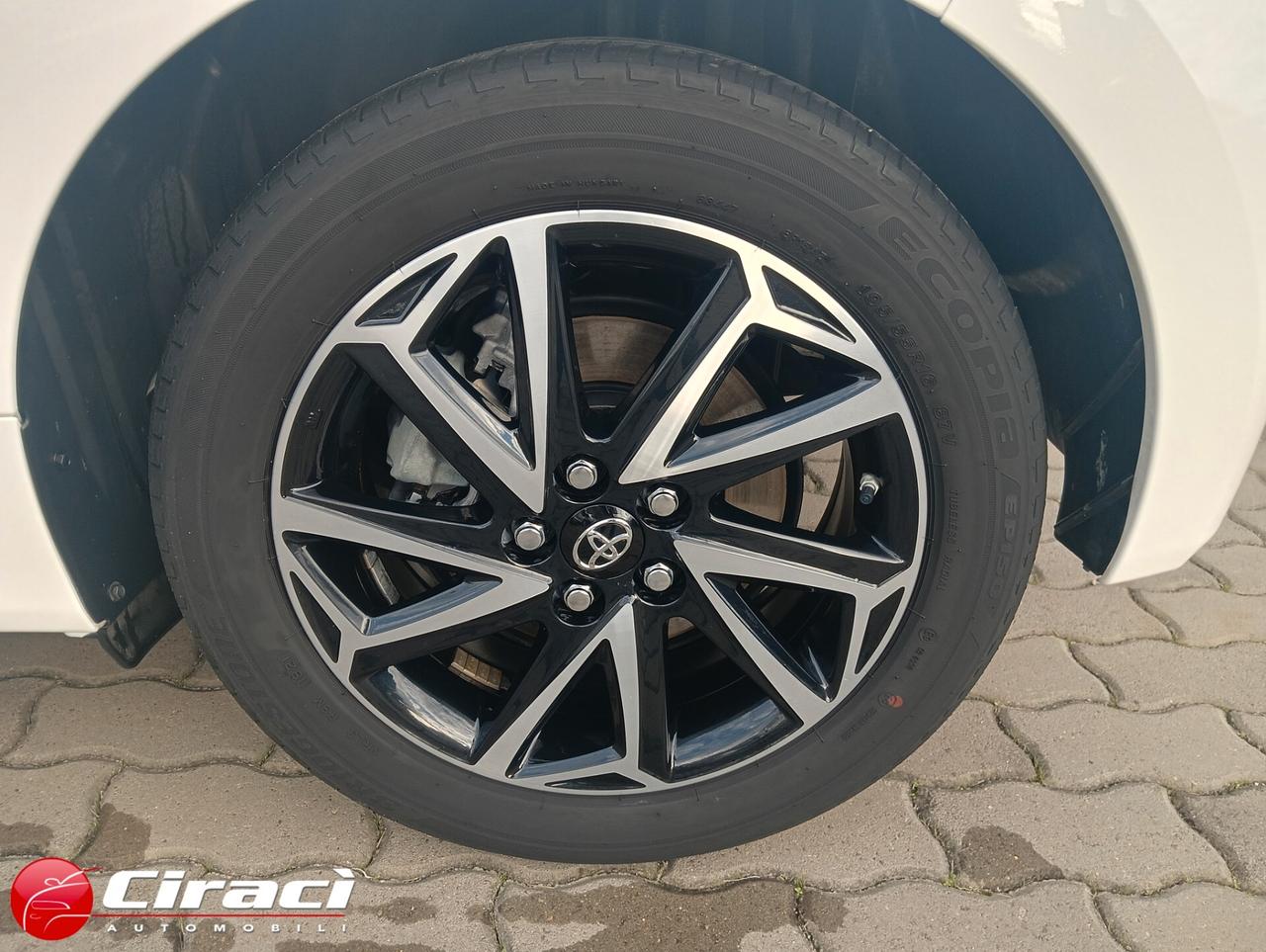 Toyota Yaris 1.5 Hybrid 5 porte Trend