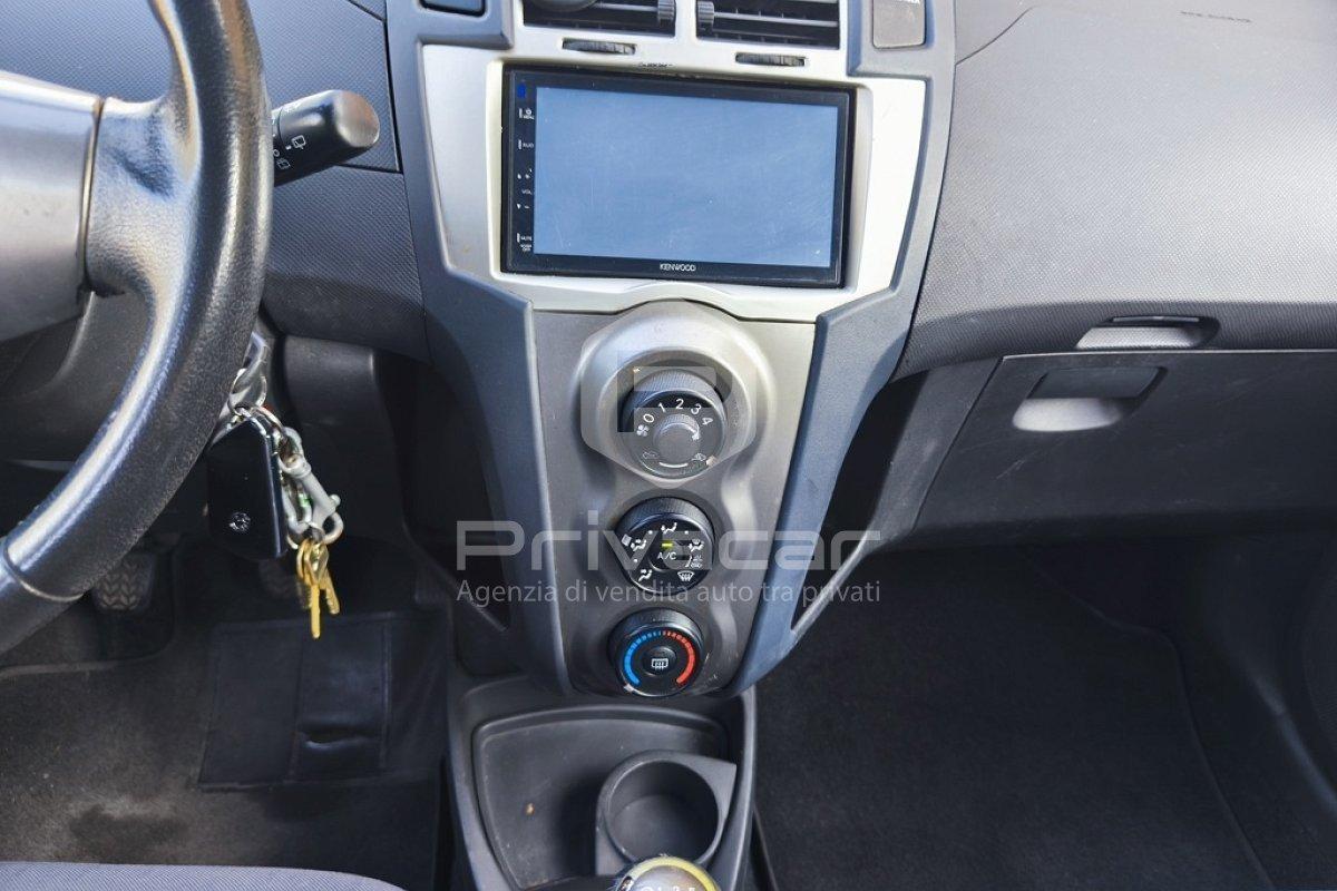 TOYOTA Yaris 1.4 D-4D DPF 5 porte