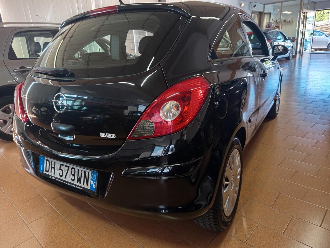 Opel Corsa 1.0 12V 3 porte Enjoy, ok neopatentati
