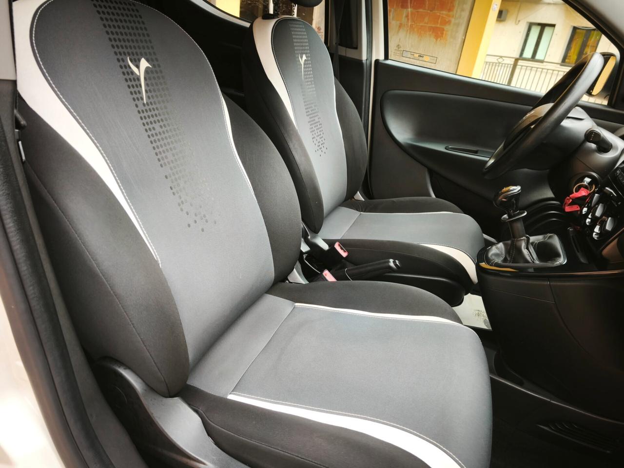 Lancia Ypsilon 1.2 Benzina - GPL