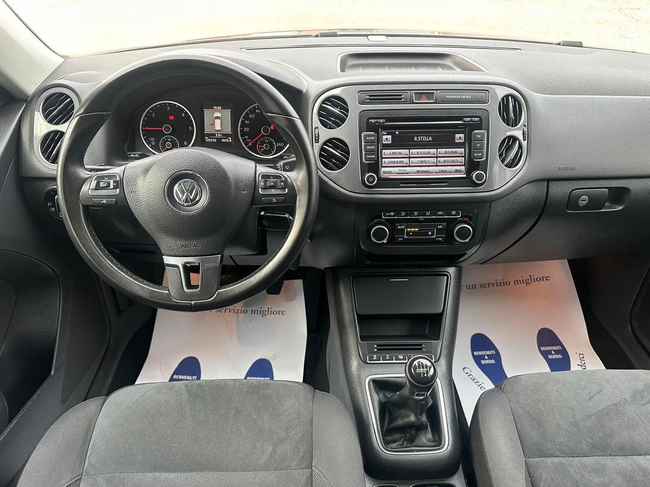 Volkswagen Tiguan 2.0 TDI Plus 110 CV Sport & Style BlueMotion Tech. TETTO APRIBILE E TUTTI TAGLIANDI VW