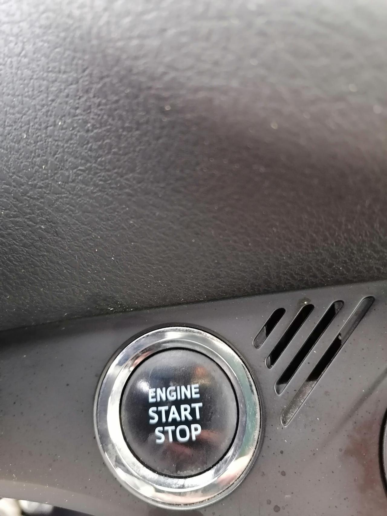 Toyota Yaris 1.4 D-4D 5 porte Lounge FULL 12/2017