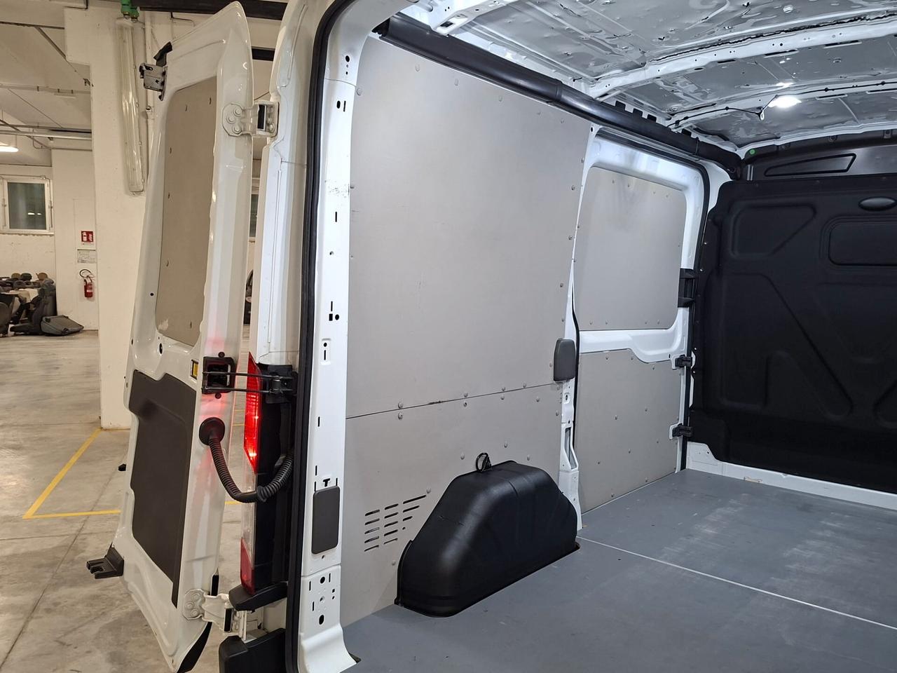 Ford Transit 350 2.0 TDCi Trend L2H2 Automatico