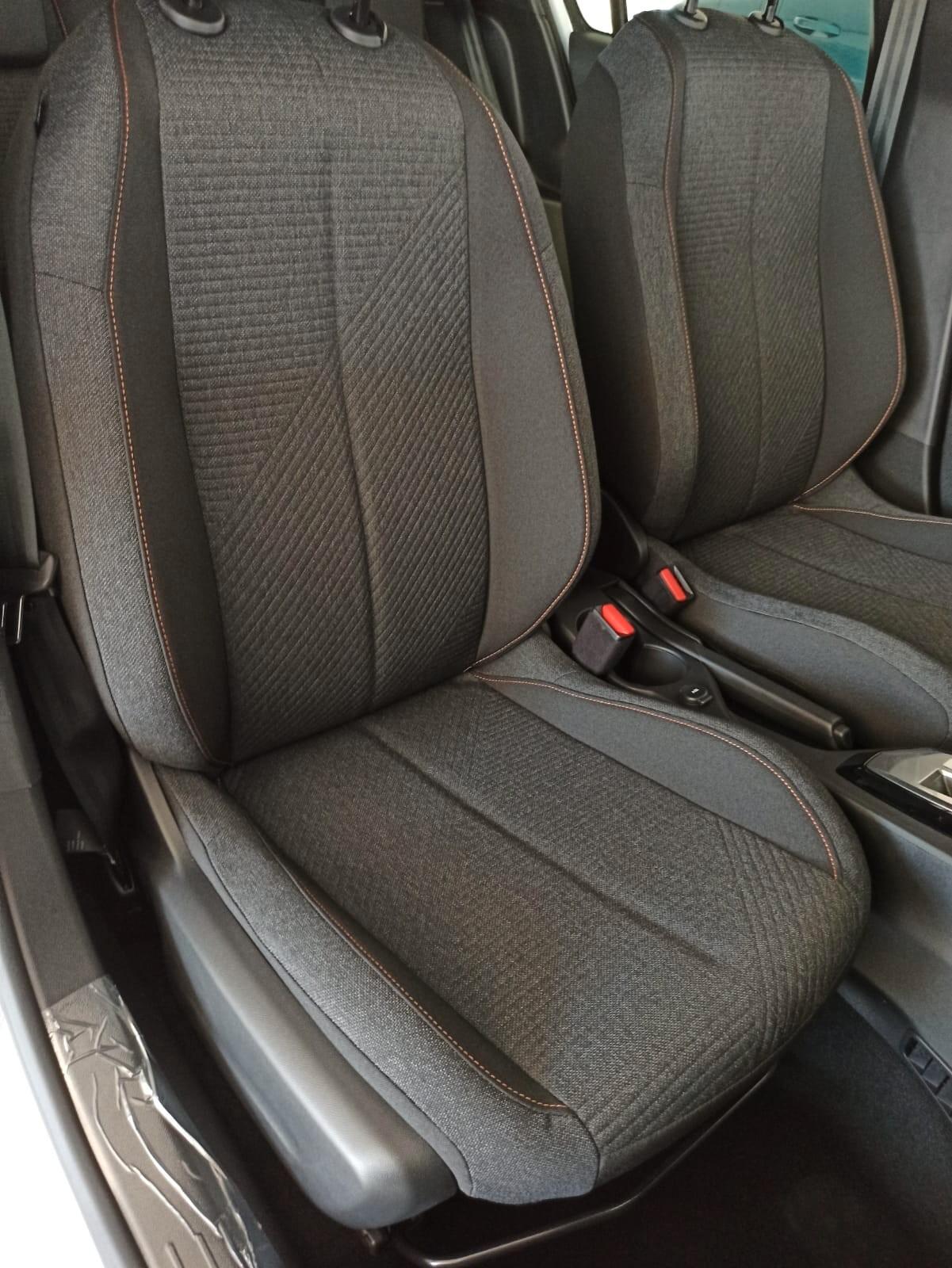 Peugeot 208 Hybrid 110 e-DCS6 Style