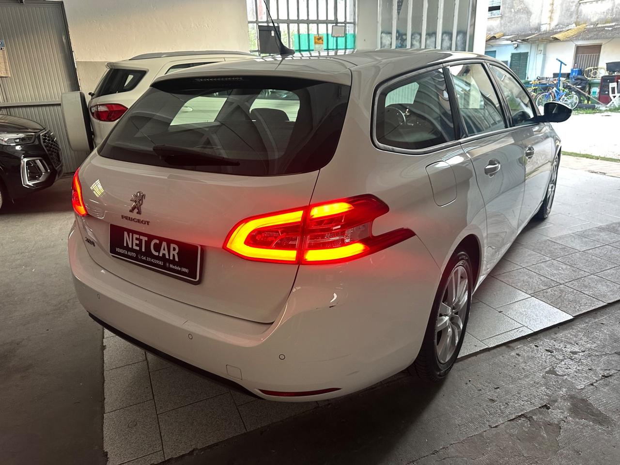 Peugeot 308 BlueHDi 100 S&S SW Business