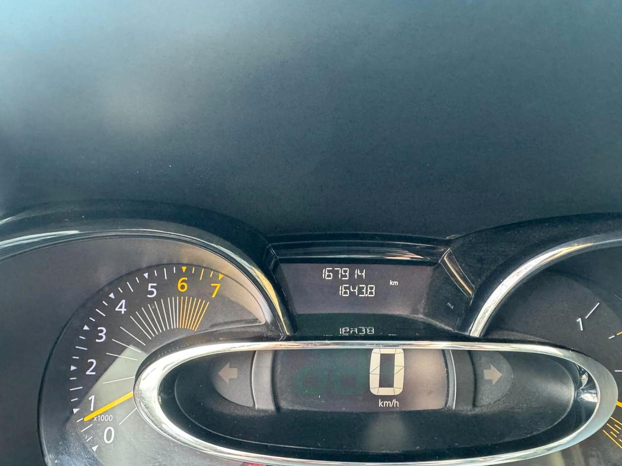 Renault Clio Anno 2015 1.2 BENZ/GPL 73 CV EURO5B