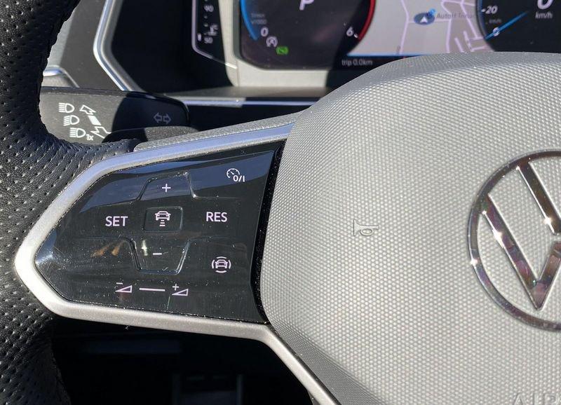 Volkswagen Tiguan R-LINE 2.0 TDI SCR 110 KW (150 CV) DSG