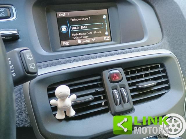 VOLVO V40 D2 1.6 Summum