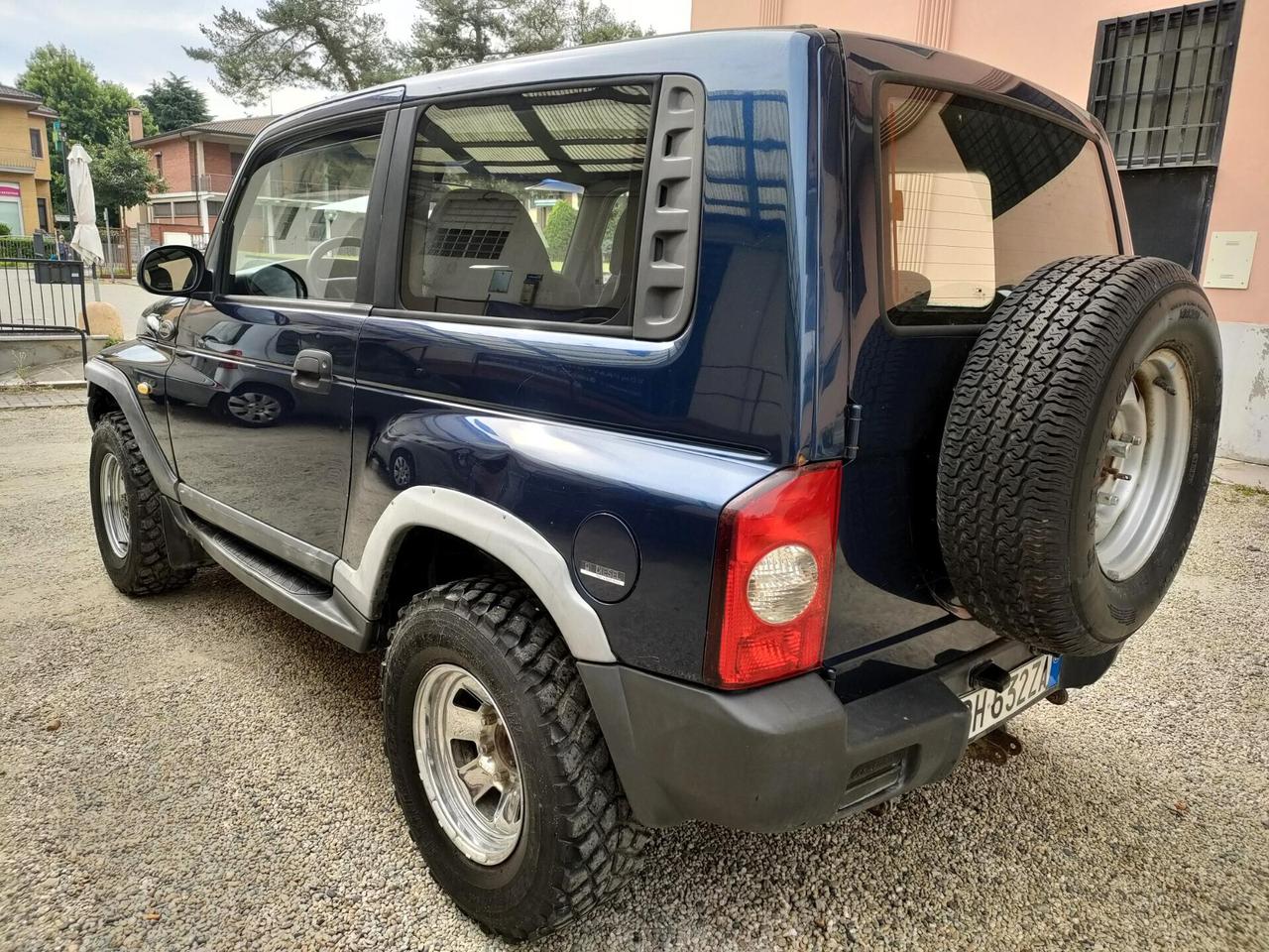 Ssangyong Korando 2.3 TD LEGGI ANNUNCIO