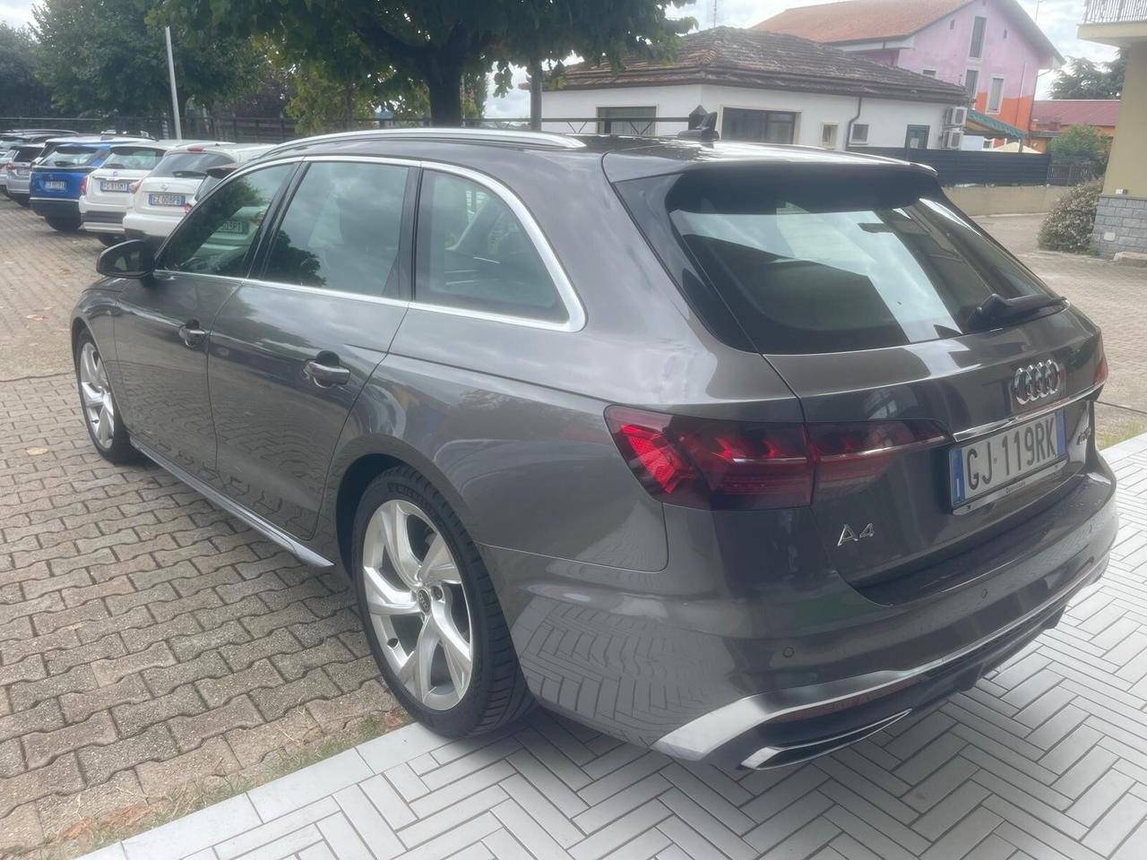 Audi A4 Avant 40 TDI S tronic line edition