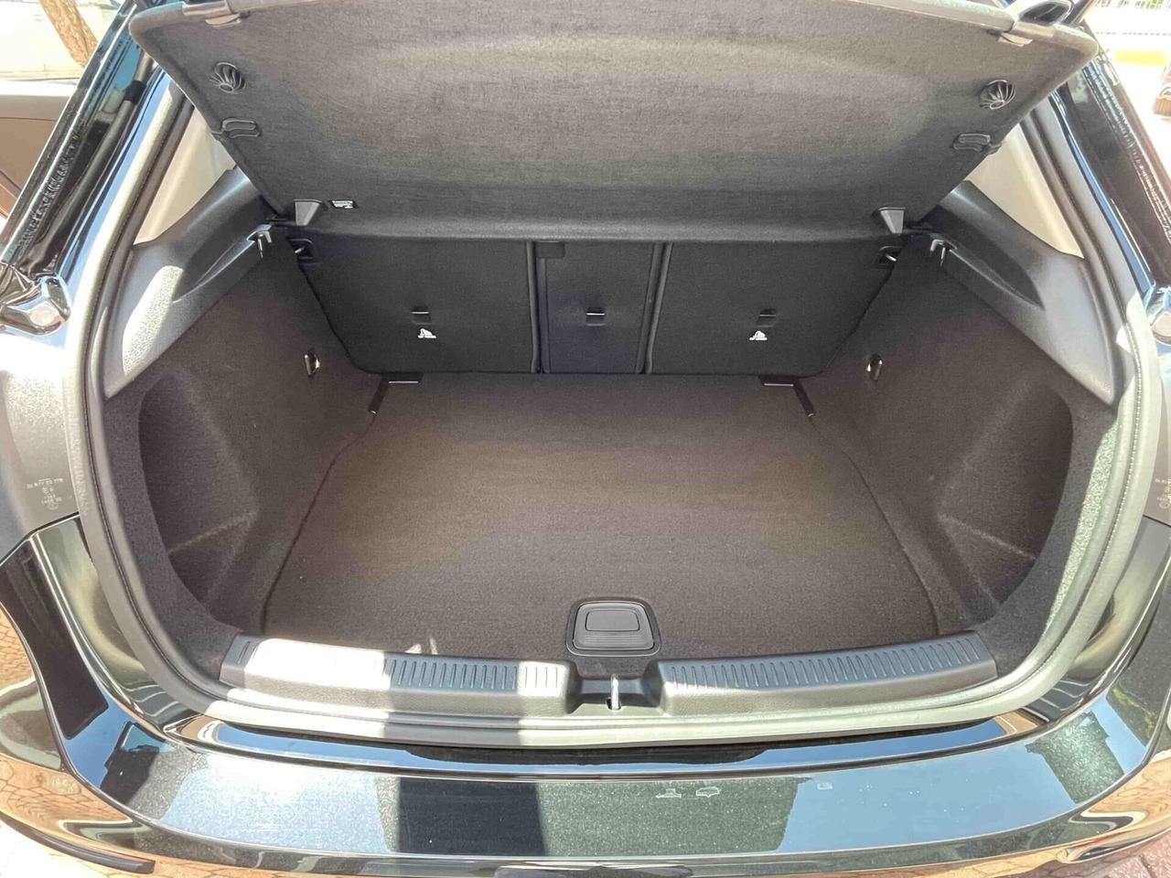 Mercedes-benz A 180 MHV Automatic Progressive Advanced