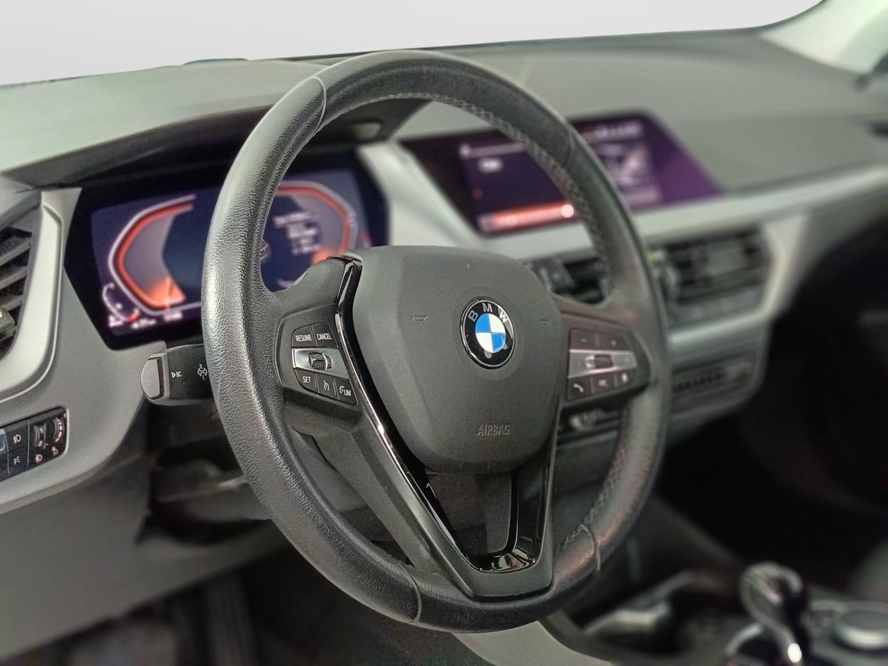 BMW Serie 1 F40 - 116d Business Advantage auto