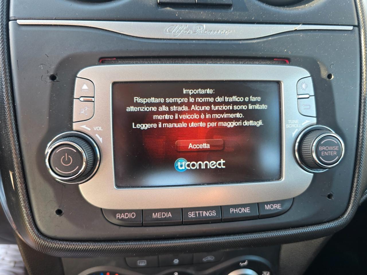 Alfa Romeo MiTo 1.3 JTDm 85 CV S&S Distinctive