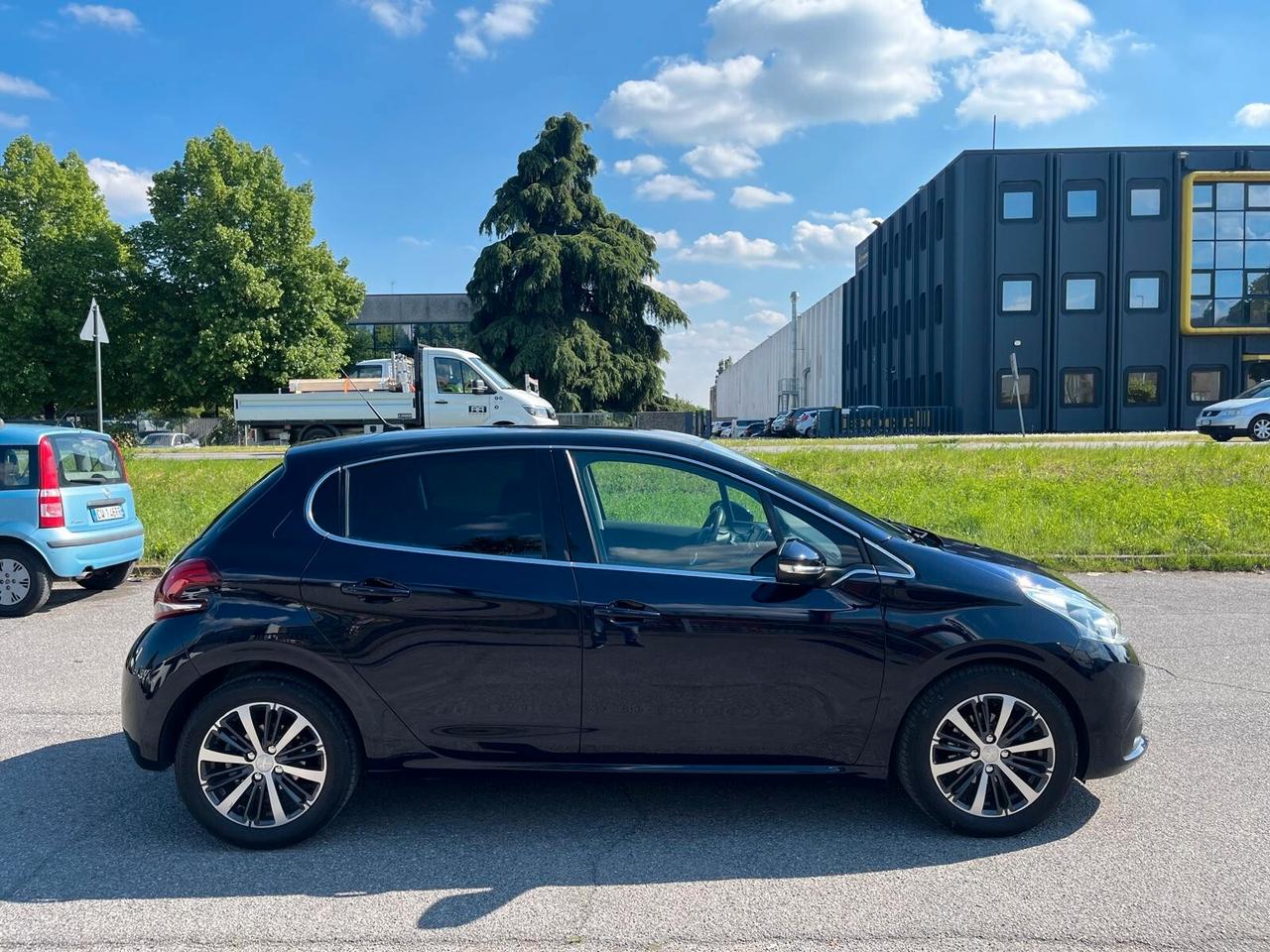 Peugeot 208 PureTech Turbo 110 EAT6 S&S 5 porte