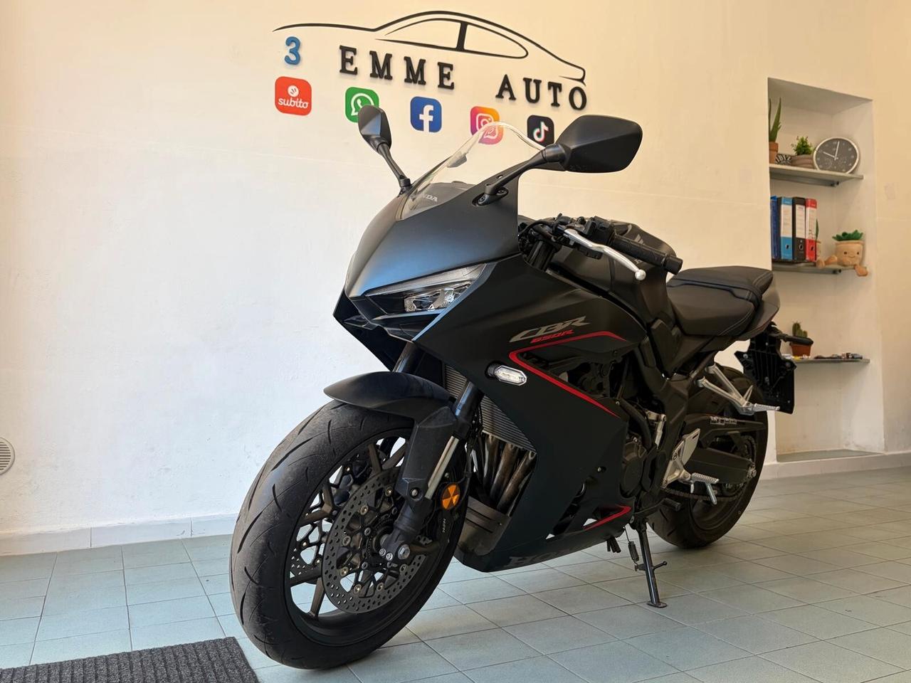 Honda CBR 650 R PARI AL NUOVO SOLO 1296KM