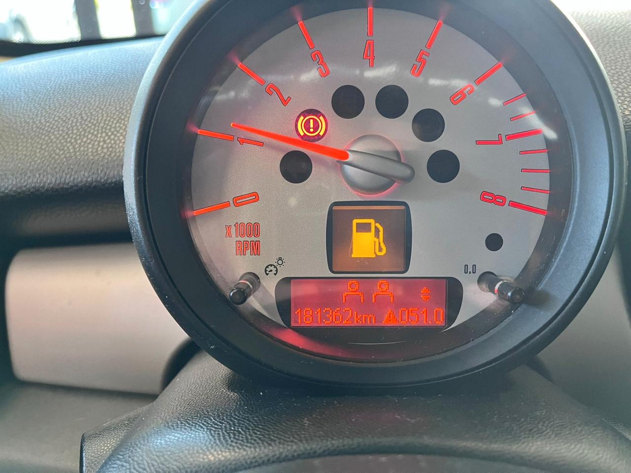 Mini 1.6 16V One (72kW)