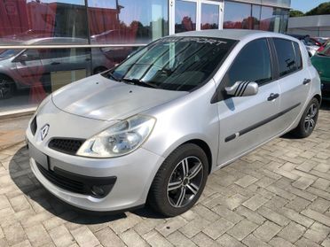 Renault Clio 1.2 16V 5 porte