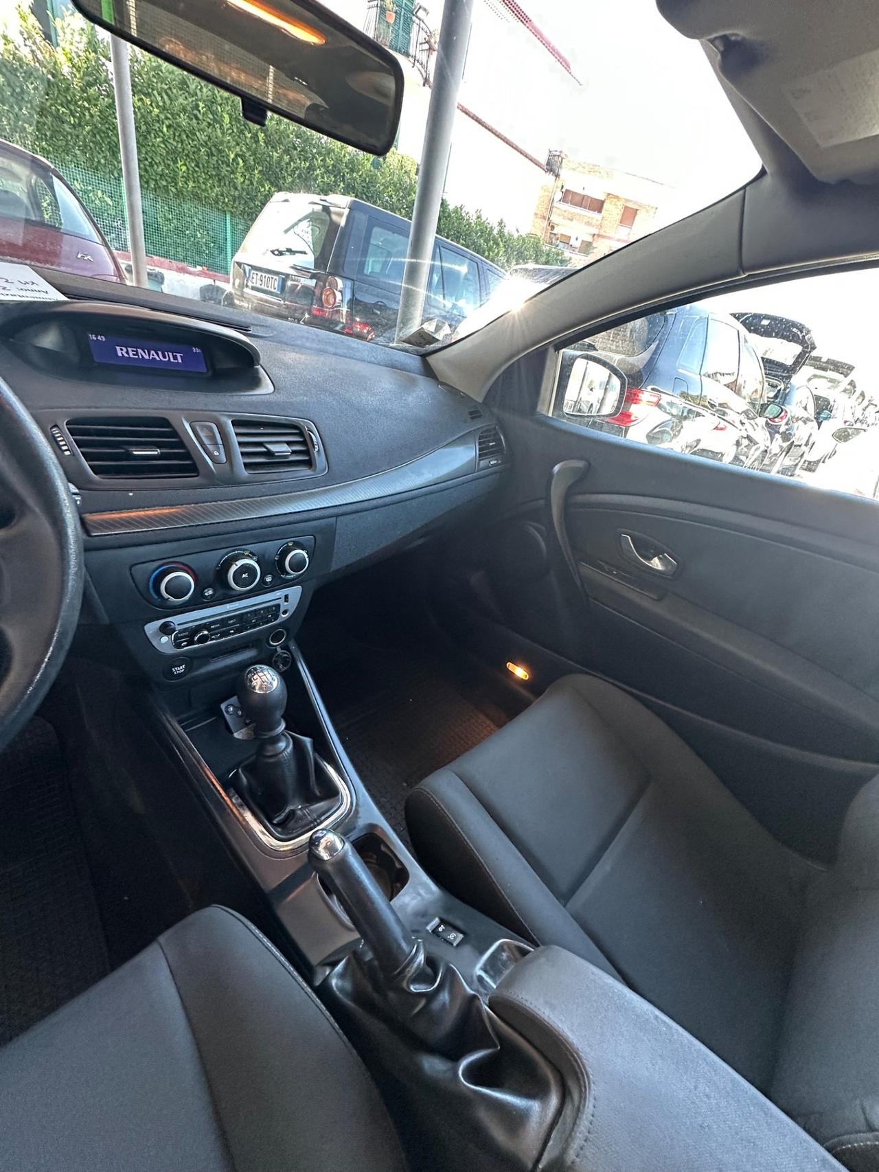 Renault Megane Mégane Coupé 1.5 dCi 110CV Wave