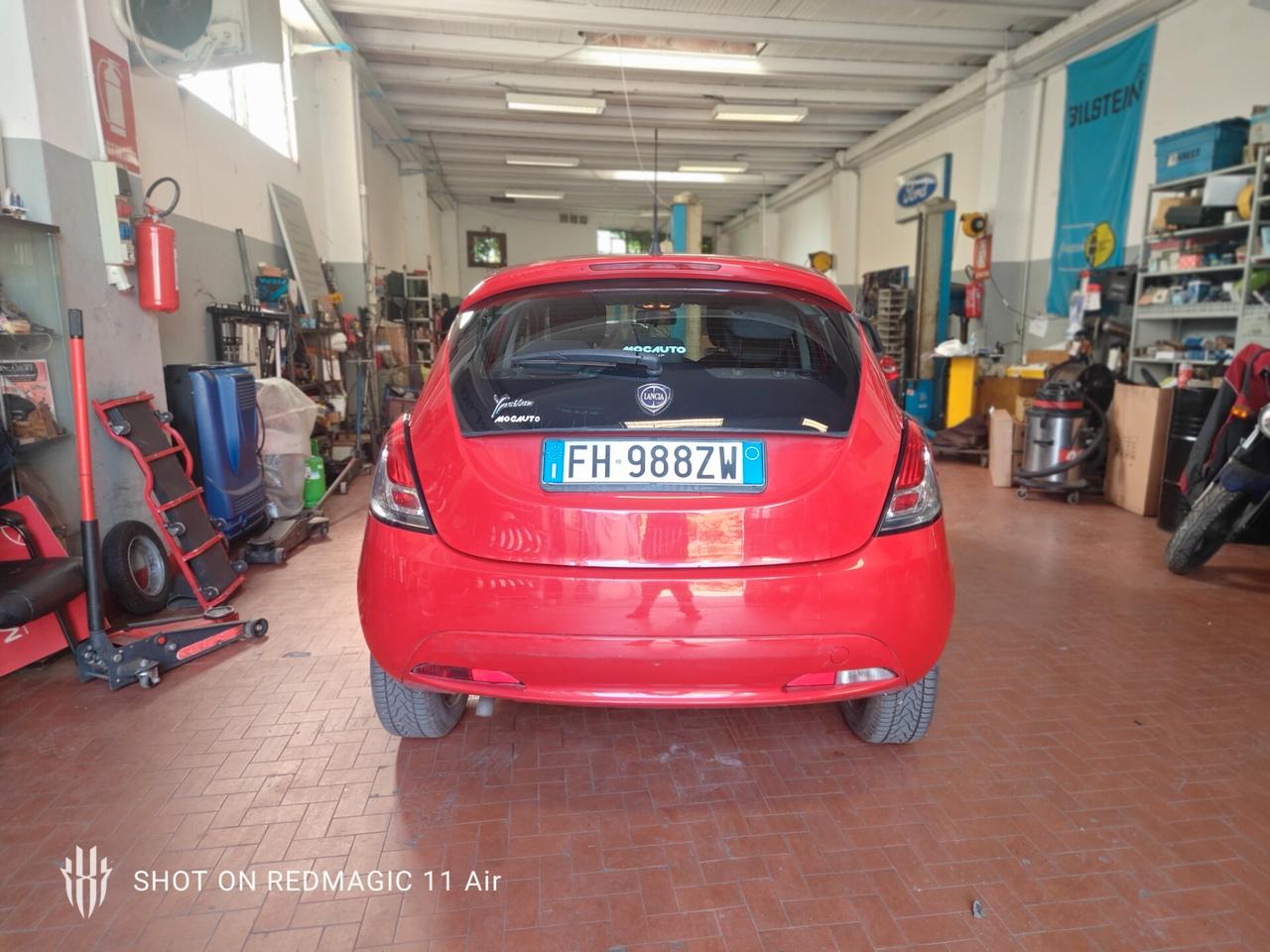 Lancia Ypsilon 1.2 69 CV 5 porte