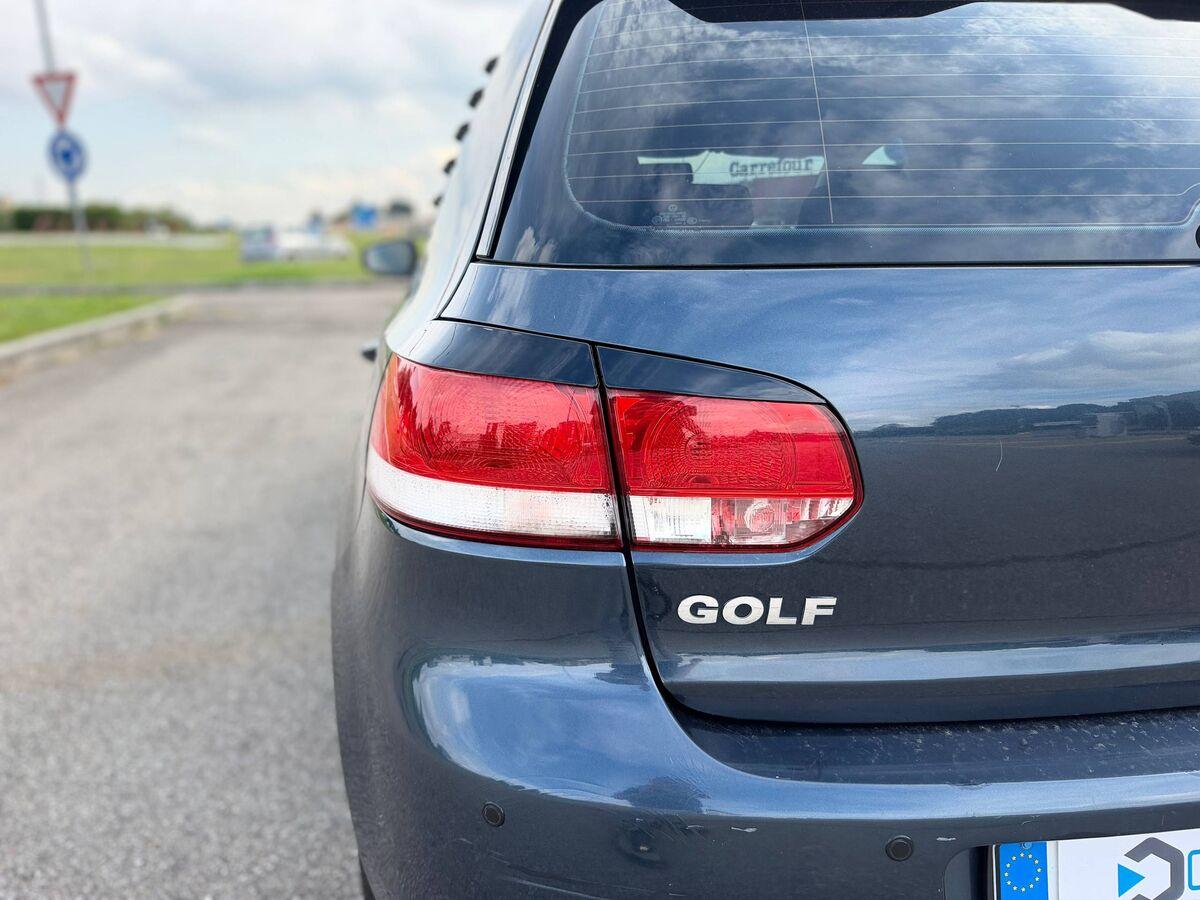Volkswagen Golf 1.4 tsi Highline 5p dsg