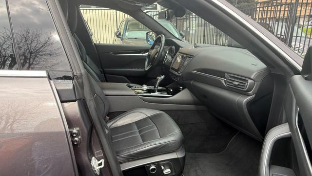 MASERATI Levante 3.0V6 350CV GRANSPORT Q4 AUTO*MY21*C.L 20"*CARPLAY