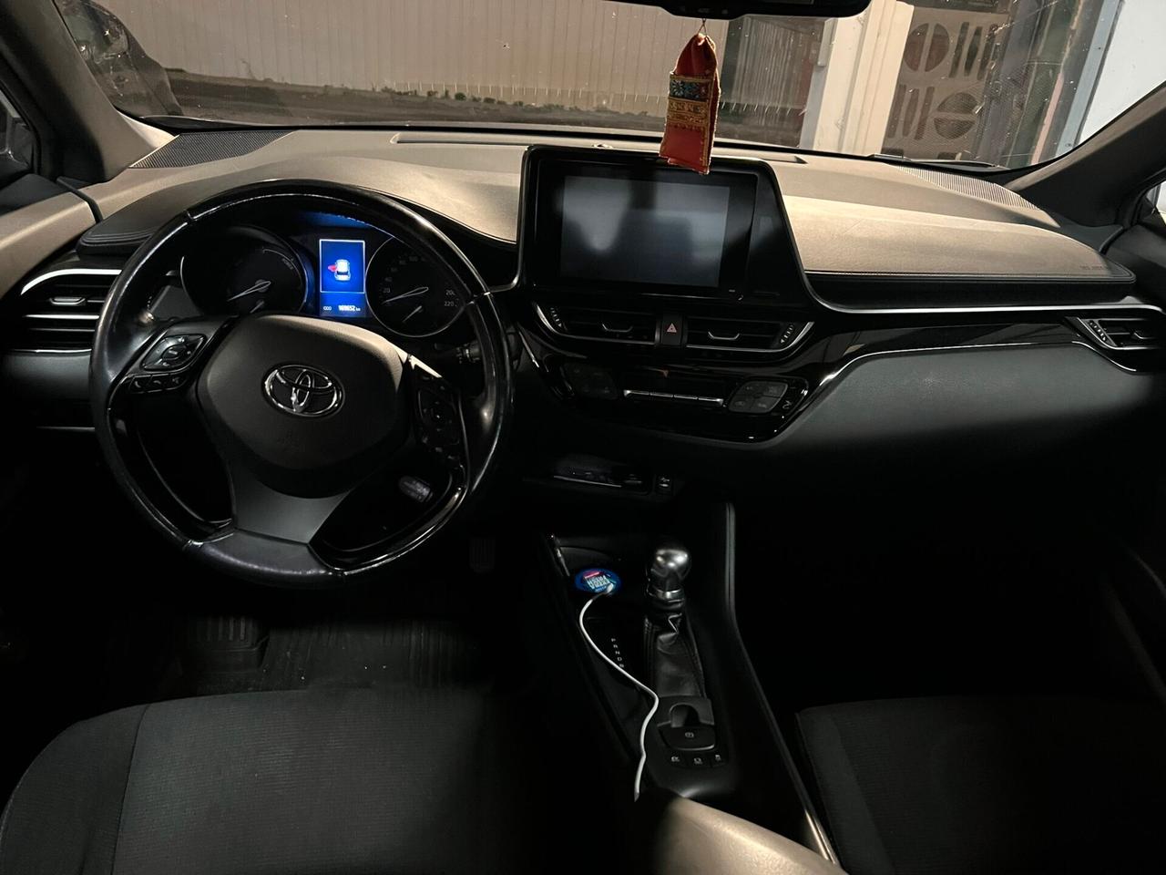 Toyota C-HR 1.8 Hybrid Lounge - 2017